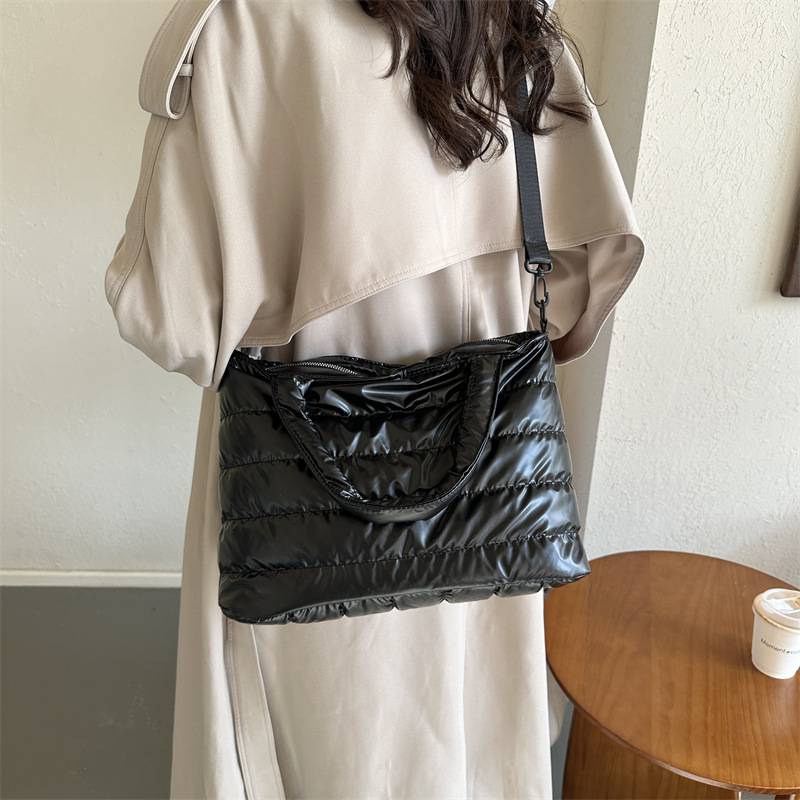 Cotton Clothing Crossbody Bags - đánh giá và giá Interior Design Open Space